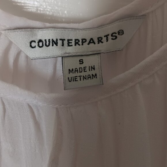 Flowy Ruffled White Top - Picture 3 of 4